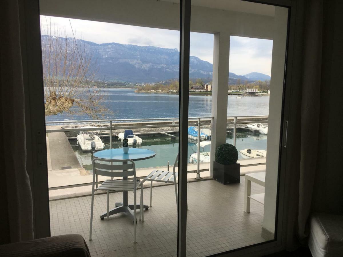 Pieds Dans L'Eau Au Lac Du Bourget Le Bourget-du-Lac Ngoại thất bức ảnh
